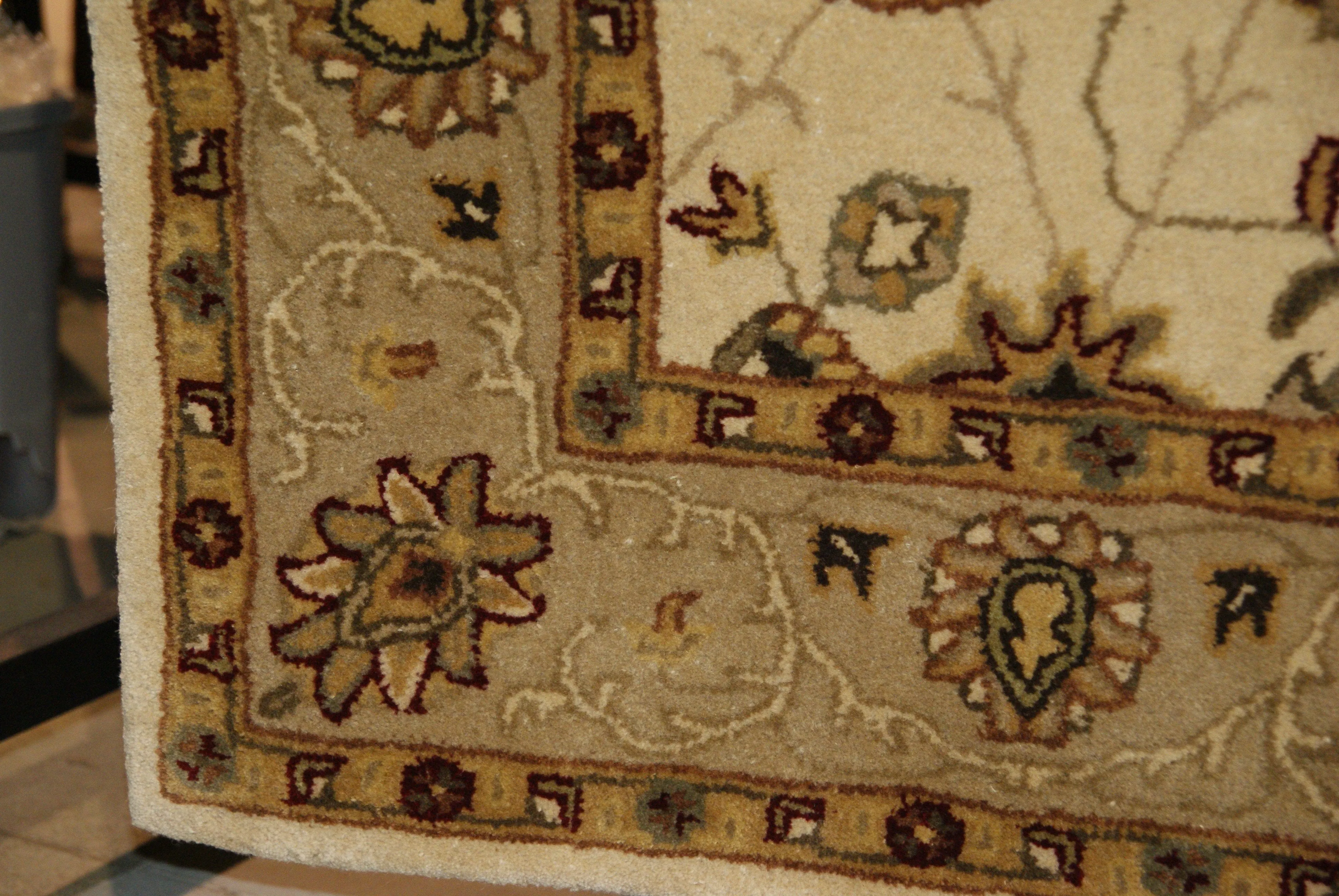 5 x 8 Tufted Rug