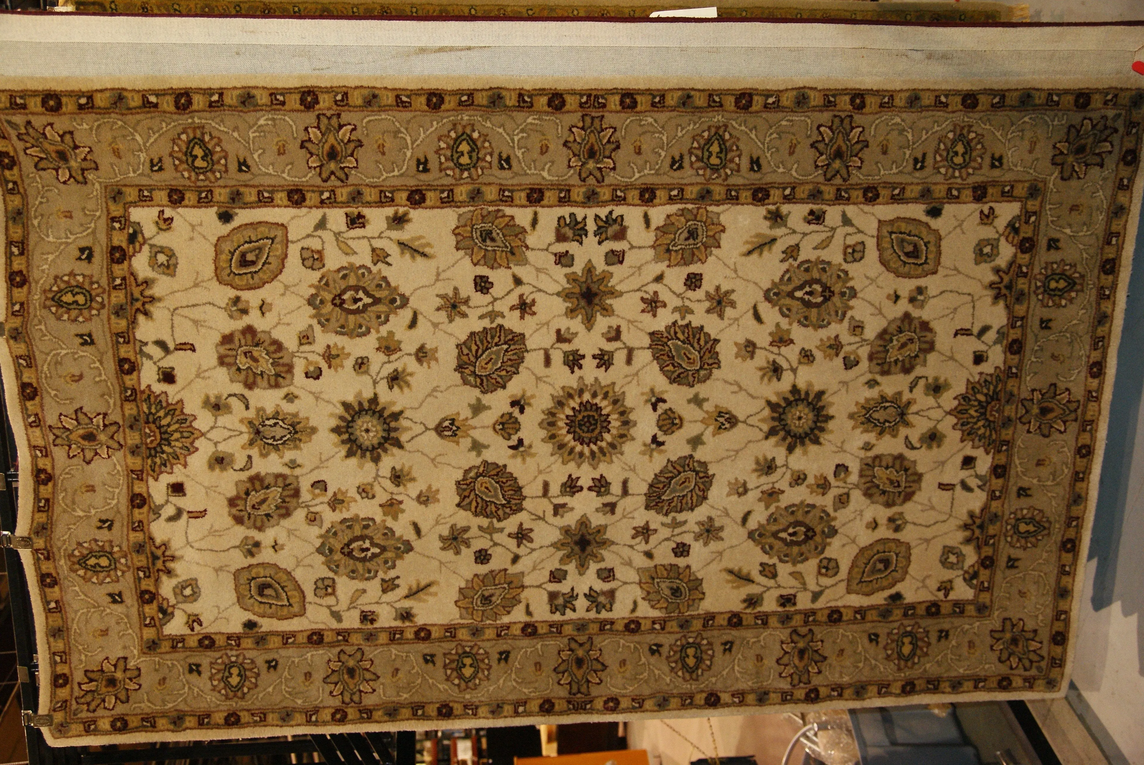 5 x 8 Tufted Rug