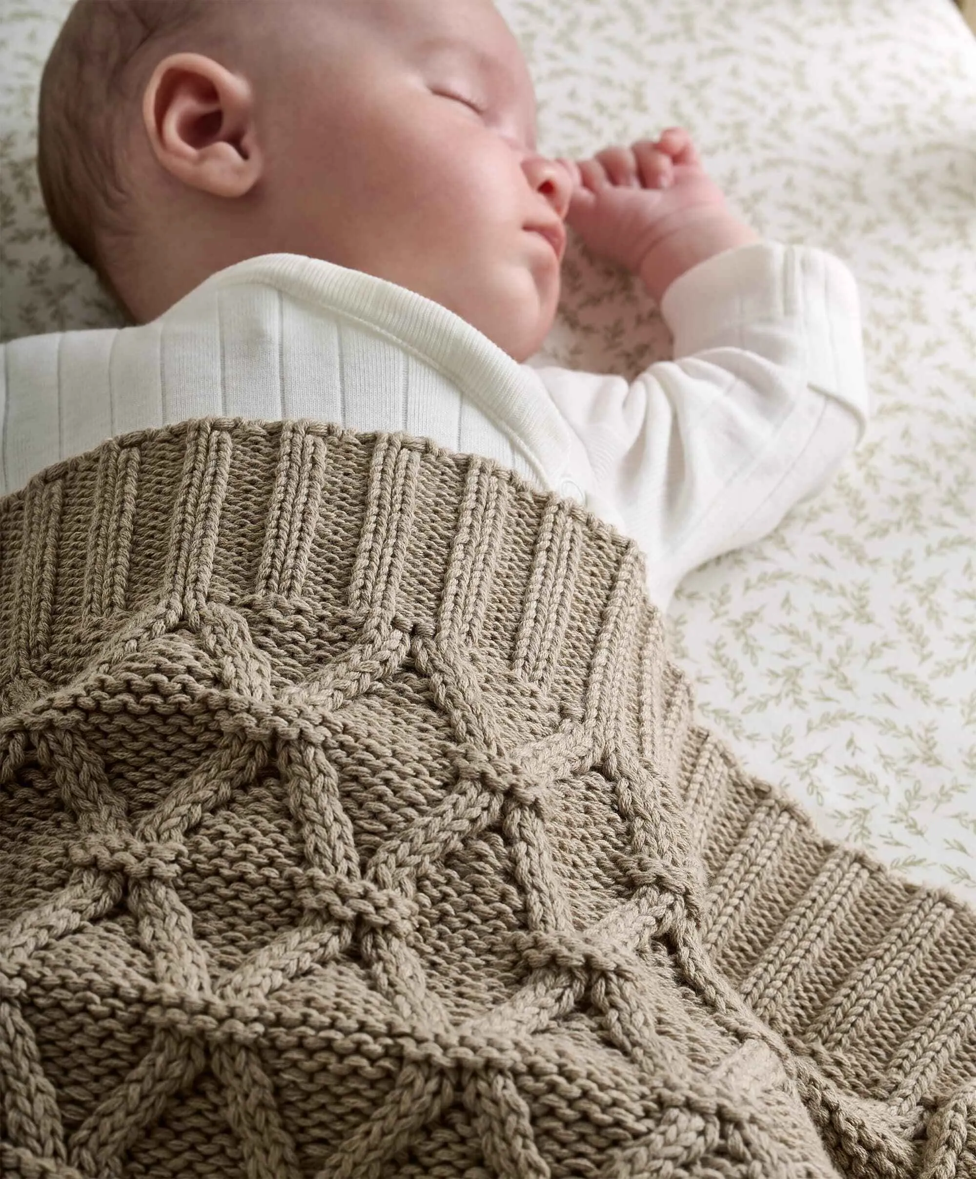 Knitted Blanket - Diamond - Welcome to the World Seedling