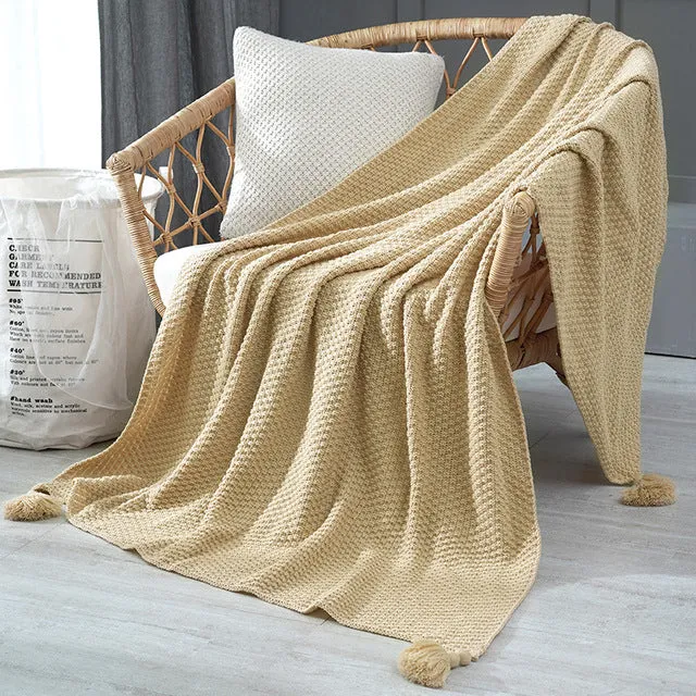 Thread Blanket with Tassel