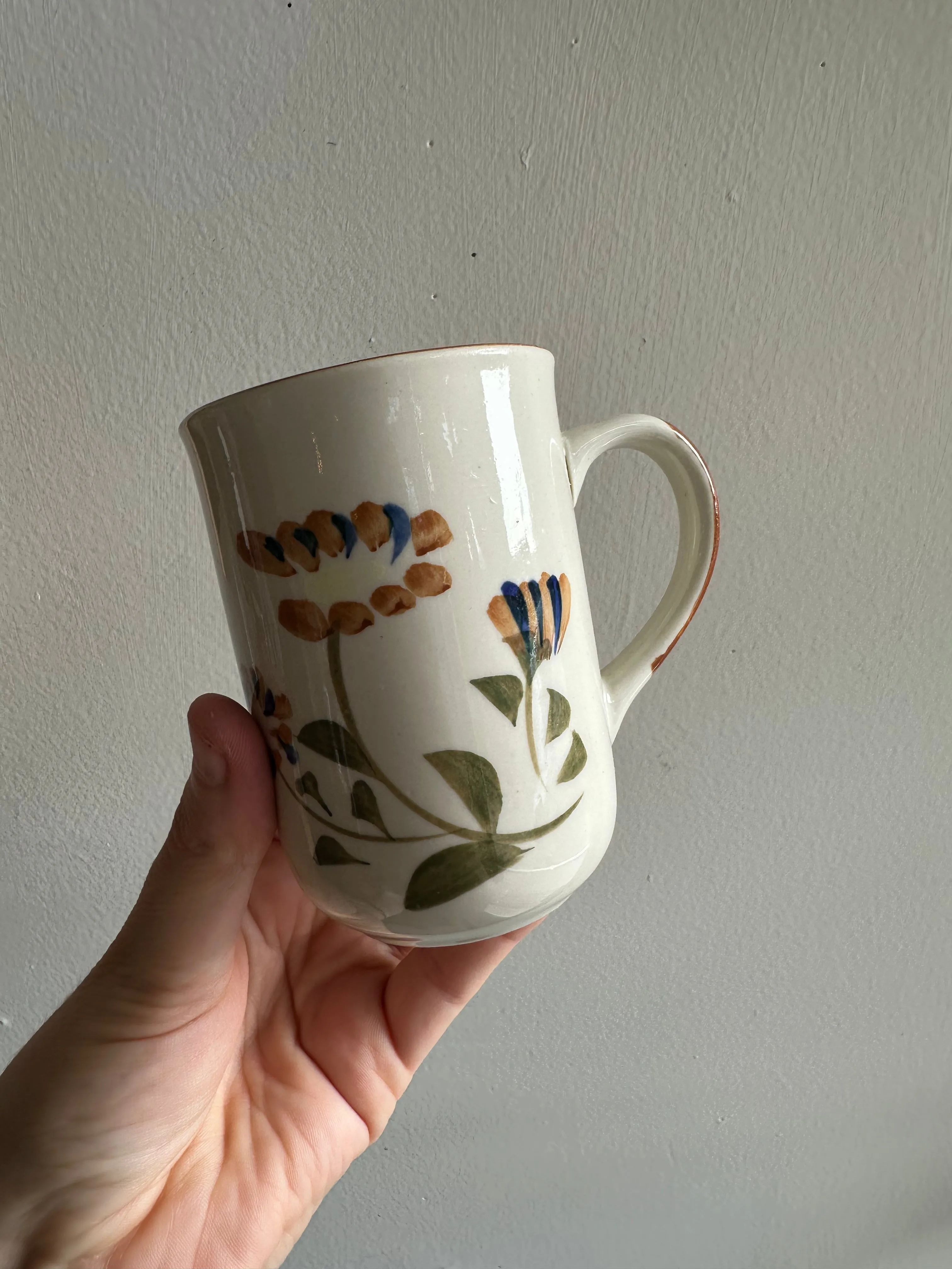 Vintage Cream   Floral Set of 4 Coffee Mugs