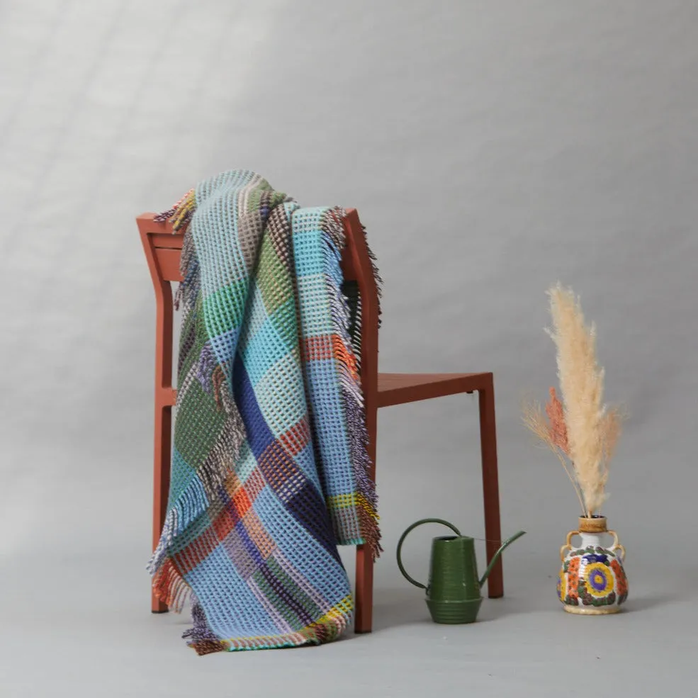 Wilding' Turquoise/Green 100% Merino Lambswool Honeycomb Throw